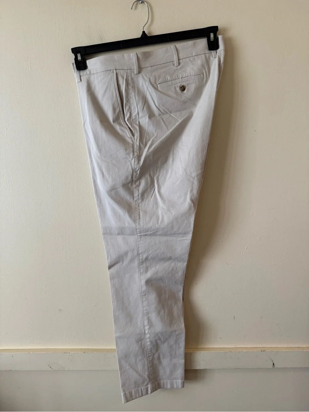 Hart Schaffner Marx Men’s SZ 42x30  Dress Chino Pants New York Fit Stone NEW